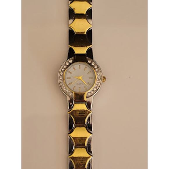 Blair Women's Two-Toned Watch with Crystals on the‎ Bezel New Battery - Picture 2 of 8